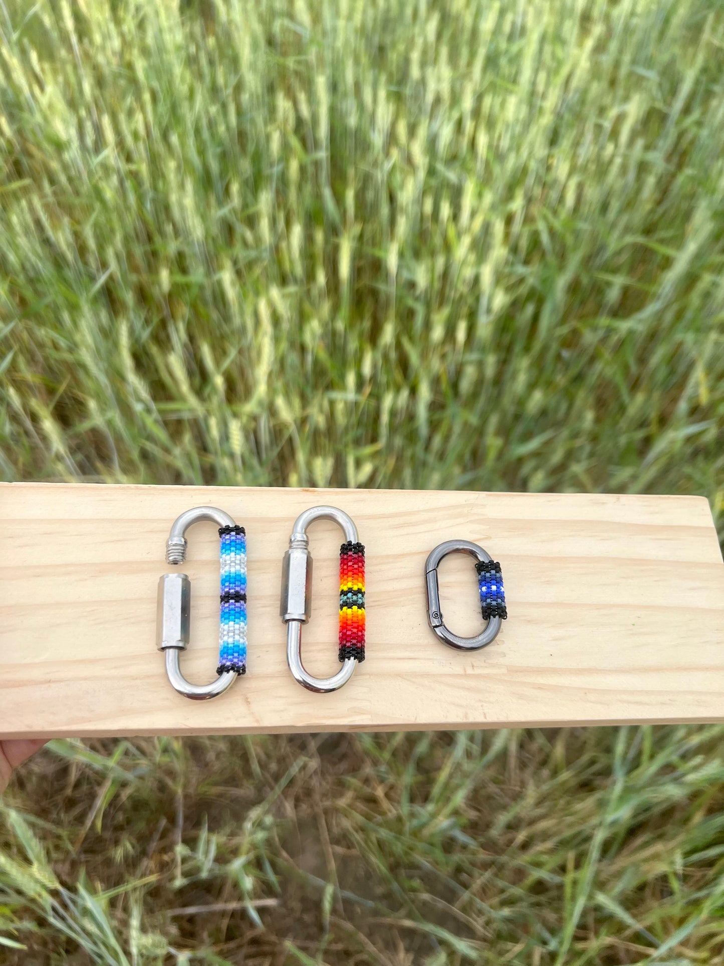 Beaded carabiners