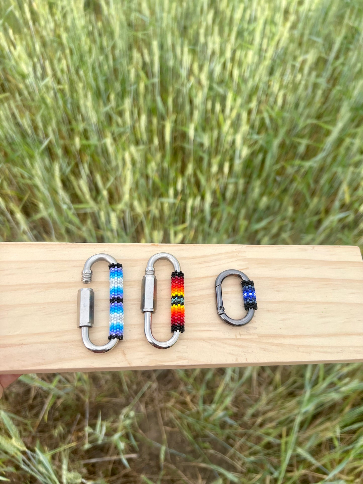 Beaded carabiners